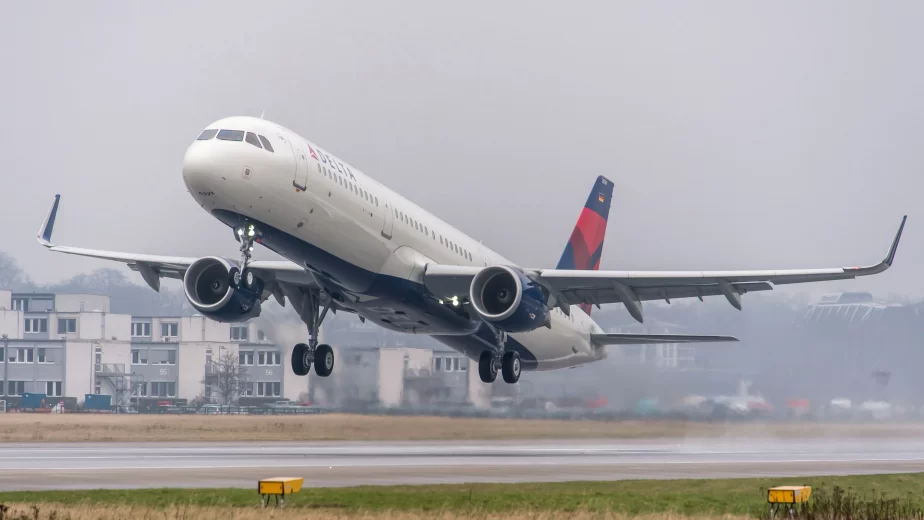 Steps To Take Before Suing Delta Airlines