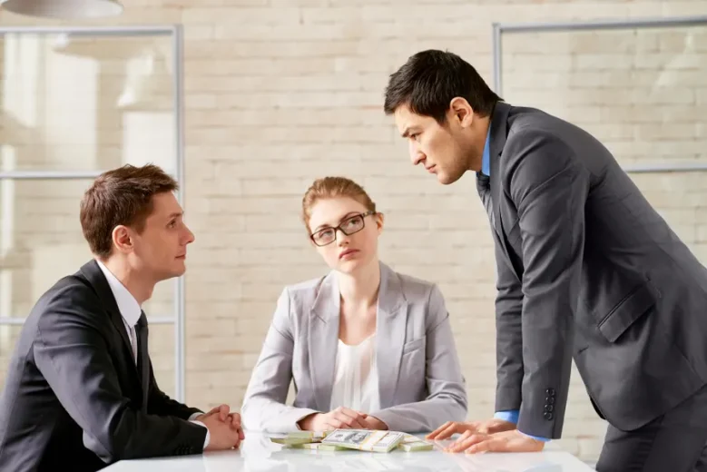 Why People Prefer Choices That Are Easy To Explain To Others?